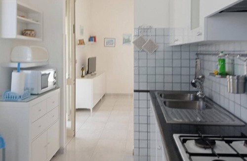Reitani House | Amazing home in Reitani with WiFi