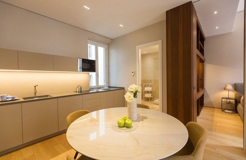 Rome City Centre Apartment | Amazing Piazza Venezia Suite Int 20