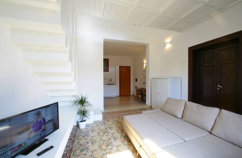 Trapani City Centre Apartment | AMETISTA APARTMENT in Scudaniglio Apartments.