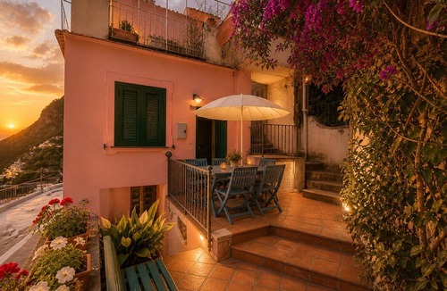 Positano Ski Chalet | AMORE RENTALS - Casa Laura with Sea View Terrace