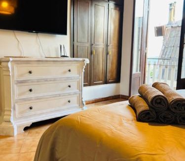 Fiuggi Apartment | Ampio Appartamento su 2 Livelli nel Centro Storico, Ideale per Coppie o Gruppi da 2 a 5 Persone