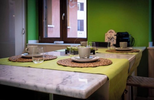 Rione III Colonna Apartment | AN EXCEPTIONAL PENTHOUSE LOCATED BETWEEN TREVI & PIAZZA DI SPAGNA - 170 SQM