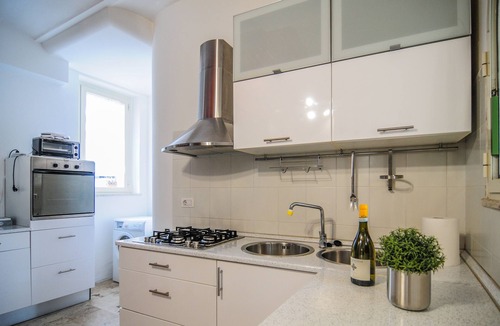 Santa Maria degli Angeli House | Anna's House Stays for 15 people