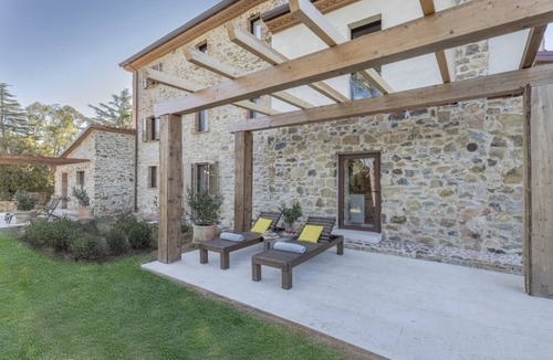 Suvereto Apartment | Antenata | Tuscan farmhouse apartment with pool and nature views