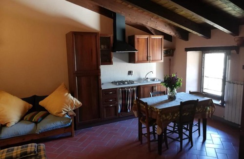 Castel d'Aiano Bed & Breakfast | Antico Borgo "Costa di Dente"