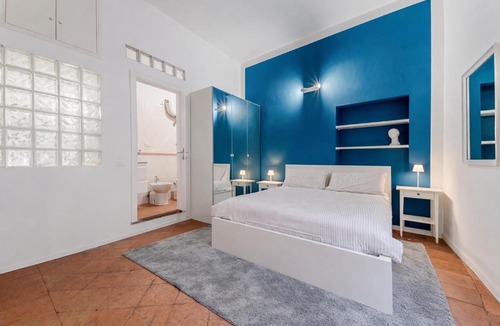 Rione III Colonna Apartment | Ap-Caravaggio at spanish steps