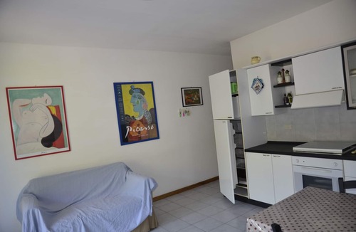 Castiglione della Pescaia Apartment | Apartment 150 meters from the sea with olive country