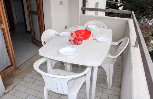 Numana Apartment | Apartment a stone's throw from the sea