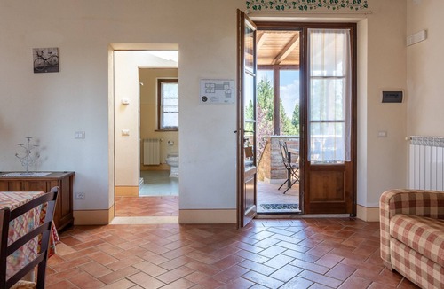Bollano Apartment | Apartment 'Agriturismo Carpineto' with Shared Pool, Private Terrace and Wi-Fi