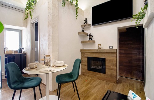 Fasano Apartment | Apartment 'Angelsuite' with Wi-Fi and Air Conditioning