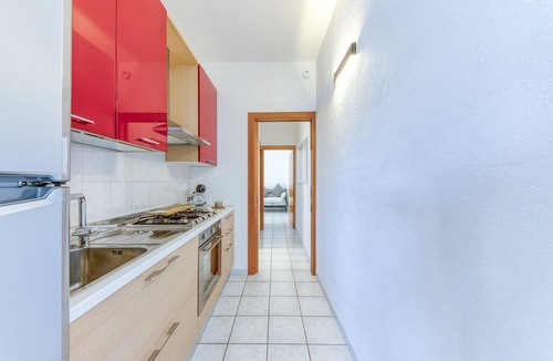 Marina San Gregorio Apartment | Apartment 'Baia Dei Sogni - Petra' with Sea View, Wi-Fi and Air Conditioning