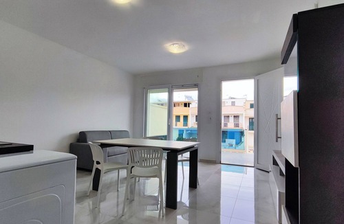 Torre San Giovanni Apartment | Apartment 'Bilocale in Centro T San Giovanni' with Private Terrace, Balcony and Air Conditioning