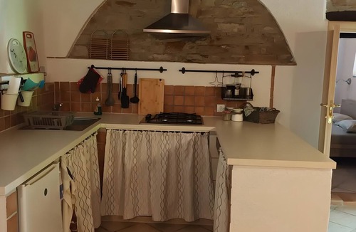 Monastero Bormida Apartment | Apartment 'Ca Di Patio' with Shared Pool, Private Terrace and Wi-Fi