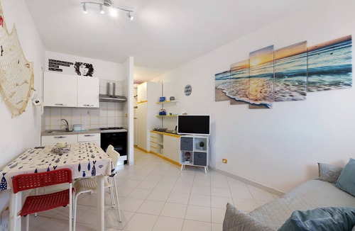 San Vito Lo Capo Apartment | Apartment 'Casa Perla Blu' with Mountain View, Wi-Fi and Air Conditioning