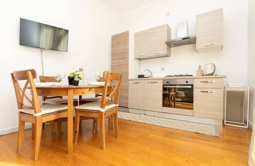 Municipio 1 Apartment | Apartment 'Casa Torre Di Specchio with Pool' – Wi-Fi and Air Conditioning