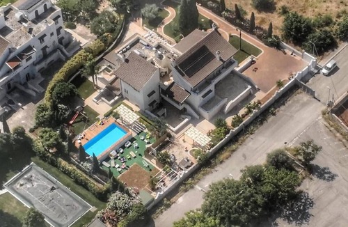 Municipio 1 Apartment | Apartment 'Casa Torre Di Specchio with Pool' – Wi-Fi and Air Conditioning
