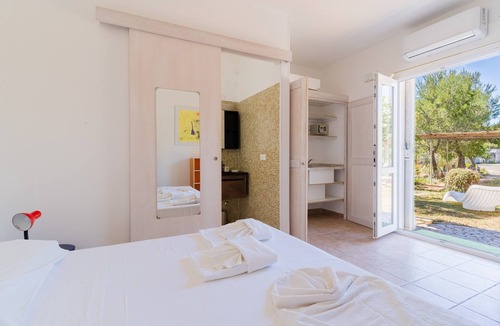 Tuglie House | Apartment 'Core Resort - 7' with Shared Pool, Wi-Fi, and Air Conditioning