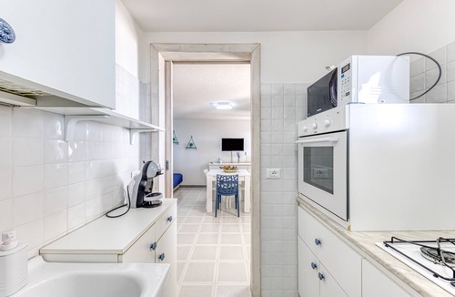 Marina di Novaglie House | Apartment 'Dimora Dei Turchesi' with Private Terrace, Wi-Fi and Air Conditioning