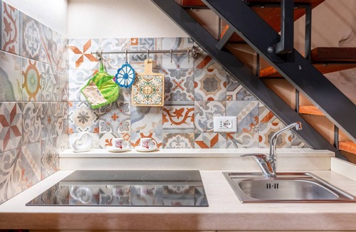 Melendugno Apartment | Apartment 'Dimora Di Marco - Albero Della Vita' with Shared Terrace, Shared Garden and Wi-Fi