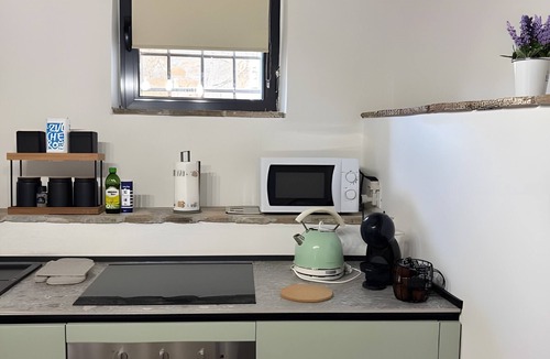 Sutri Apartment | Apartment 'Domus Anfiteatro Sutri' with Wi-Fi and Air Conditioning