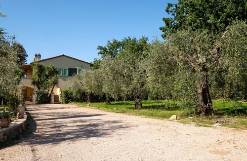 Borgo Carige Apartment | Apartment 'Frantoio' with Shared Pool, Wi-Fi and Air Conditioning