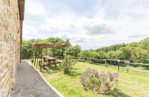 Chianciano Terme Apartment | Apartment 'Granaio' with Mountain View, Shared Pool and Wi-Fi