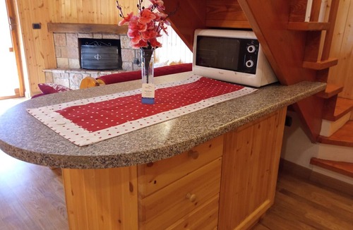 Subiaco Apartment | Apartment 'Heidi Montelivata' with Mountain View, Balcony and Wi-Fi
