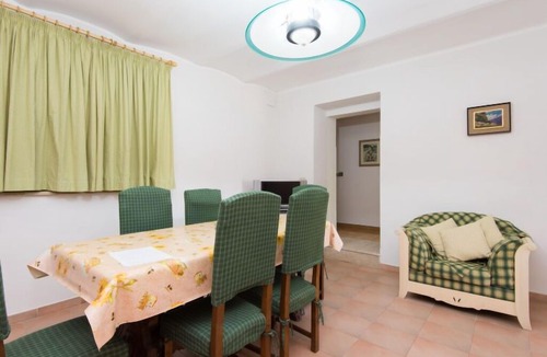 Piane di Collevecchio Apartment | Apartment Il Tiglio in Collevecchio - 3 persons, 2 bedrooms