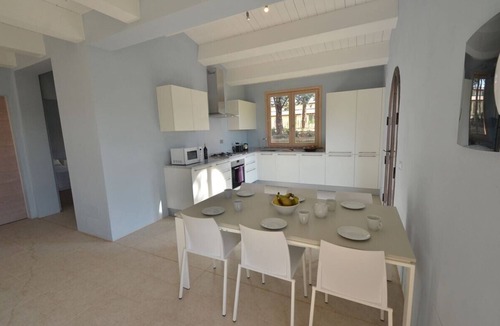Trequanda Villa | Apartment In A Hotel "Villa Cielo" with Shared Pool, Private Terrace & Wi-Fi