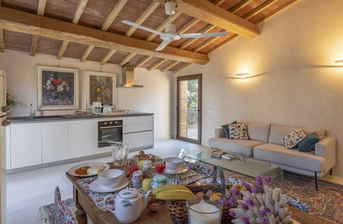 Suvereto Apartment | Apartment in a Tuscan Farmhouse with Pool & AC