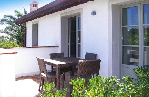 Rio nell'Elba Apartment | Apartment in Elba with Panoramic Views