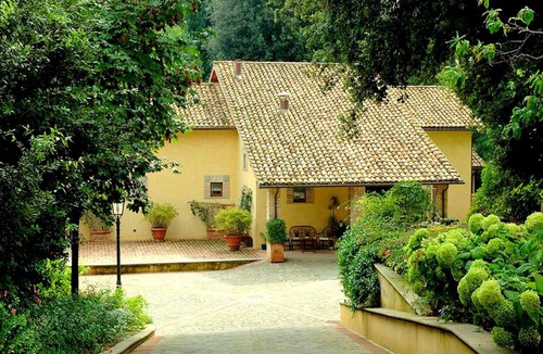 Perugia Apartment | Apartment in Perugia with Pool & Terrace