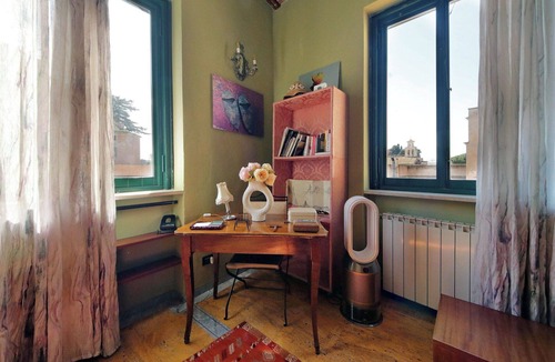 Monti Apartment | Apartment in Rome with 2 bedrooms sleeps 4