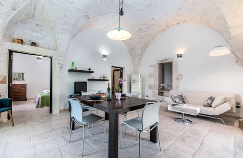 Old Town Cisternino Apartment | Apartment in the center with breathtaking views of the Valle D'itria