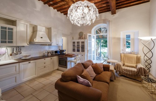 Castagneto Carducci Apartment | Apartment just minutes from the Etruscan Coast