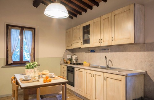 Castelfiorentino House | Apartment in Castelfiorentino with Pool
