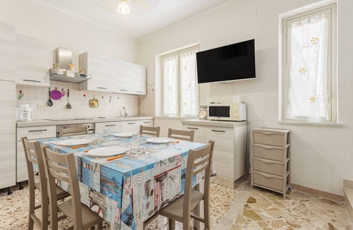 Porticello Apartment | Apartment 'La Casa Di Nonna Enza' with Private Terrace