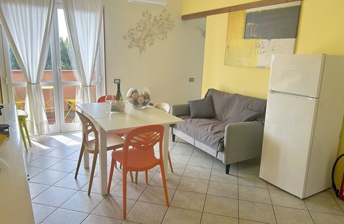 Saline Sadun Apartment | Apartment La Ginestra directly on the beach