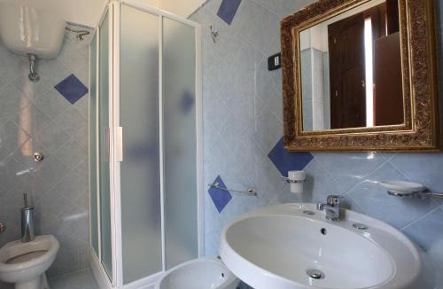 Giungano Apartment | Apartment LandHausFelicia - Tulipano by Interhome