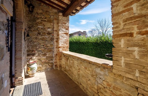 Umbertide House | Apartment 'Lavanda ad Antico Casale '700' with Shared Pool & Wi-Fi