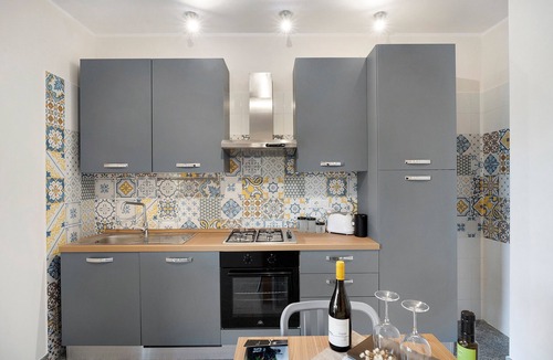 Montecorice Apartment | Apartment 'Lavanda Con Piscina' with Sea View, Wi-Fi and Air Conditioning