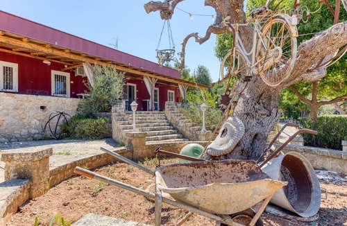 Presicce Apartment | Apartment 'Le Colonie - Bilocale' with Private Terrace, Shared Garden and Air Conditioning