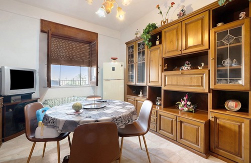 Trapani Apartment | Apartment 'L’uccello Pio' with Private Garden, Wi-Fi and Air Conditioning