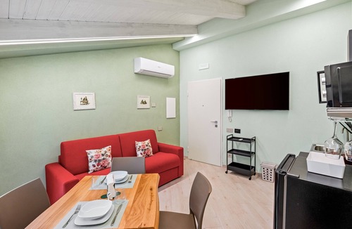 Ascea Apartment | Apartment 'Lucia' with Wi-Fi and Air Conditioning