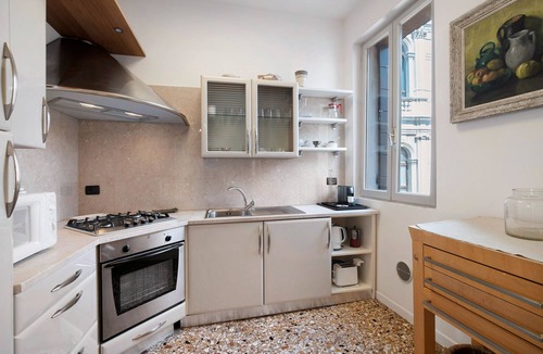 San Polo Apartment | Apartment 'Luxury Home' with Sea View, Wi-Fi and Air Conditioning