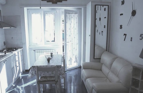 Quartiere XI Portuense Apartment | Apartment near Trastevere train station