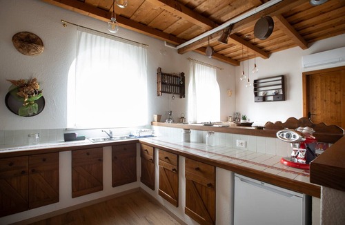 Mossa Apartment | Apartment "Pinot Grigio" with Romantic Veranda Patio and Garden