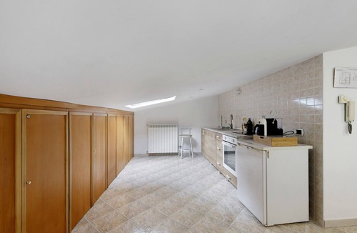 Quartiere XI Portuense Apartment | Apartment 'Portatrastevere' with Balcony, Wi-Fi and Air Conditioning