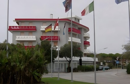 Lido di Jesolo Apartment | Apartment 'Renata 25' with Private Terrace and Balcony