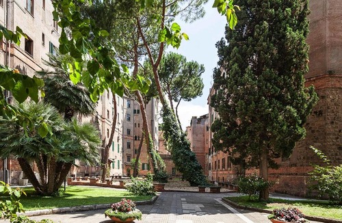 Vatican Apartment | Apartment, Rome